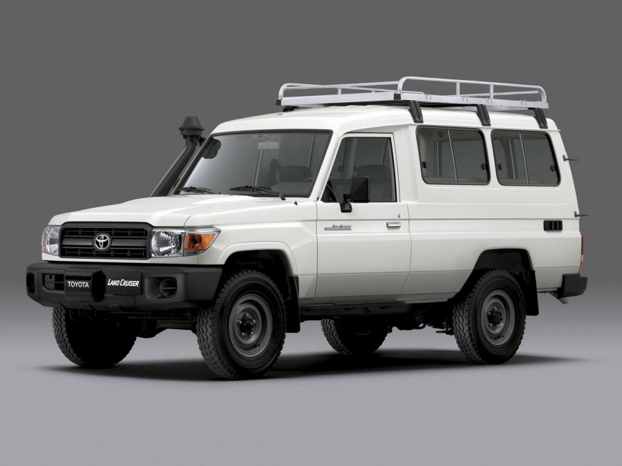 Обновленный Land Cruiser 70: короткобазная бензиновая версия